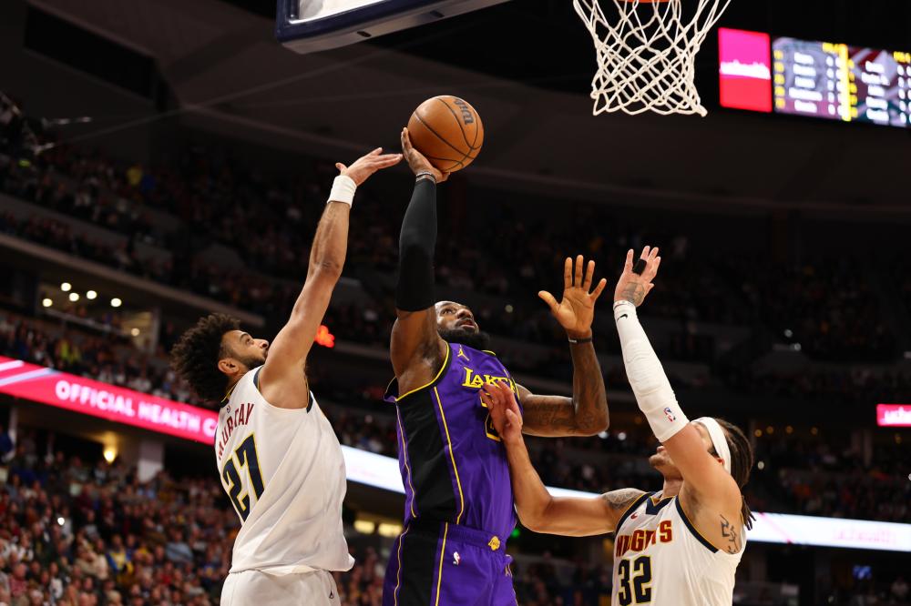 他防守凶狠 他防守凶狠