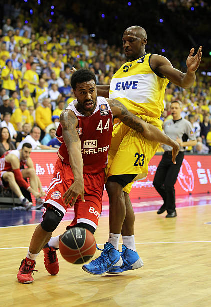 赵继伟缺阵 赵继伟缺阵