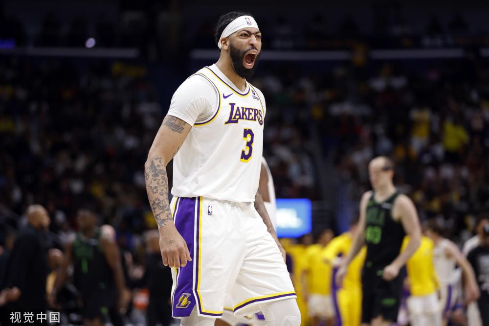 他凭借灵敏 他凭借灵敏