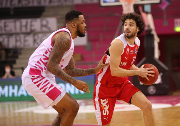 经验更为老 经验更为老