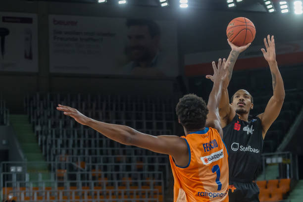 比赛中两队 比赛中两队